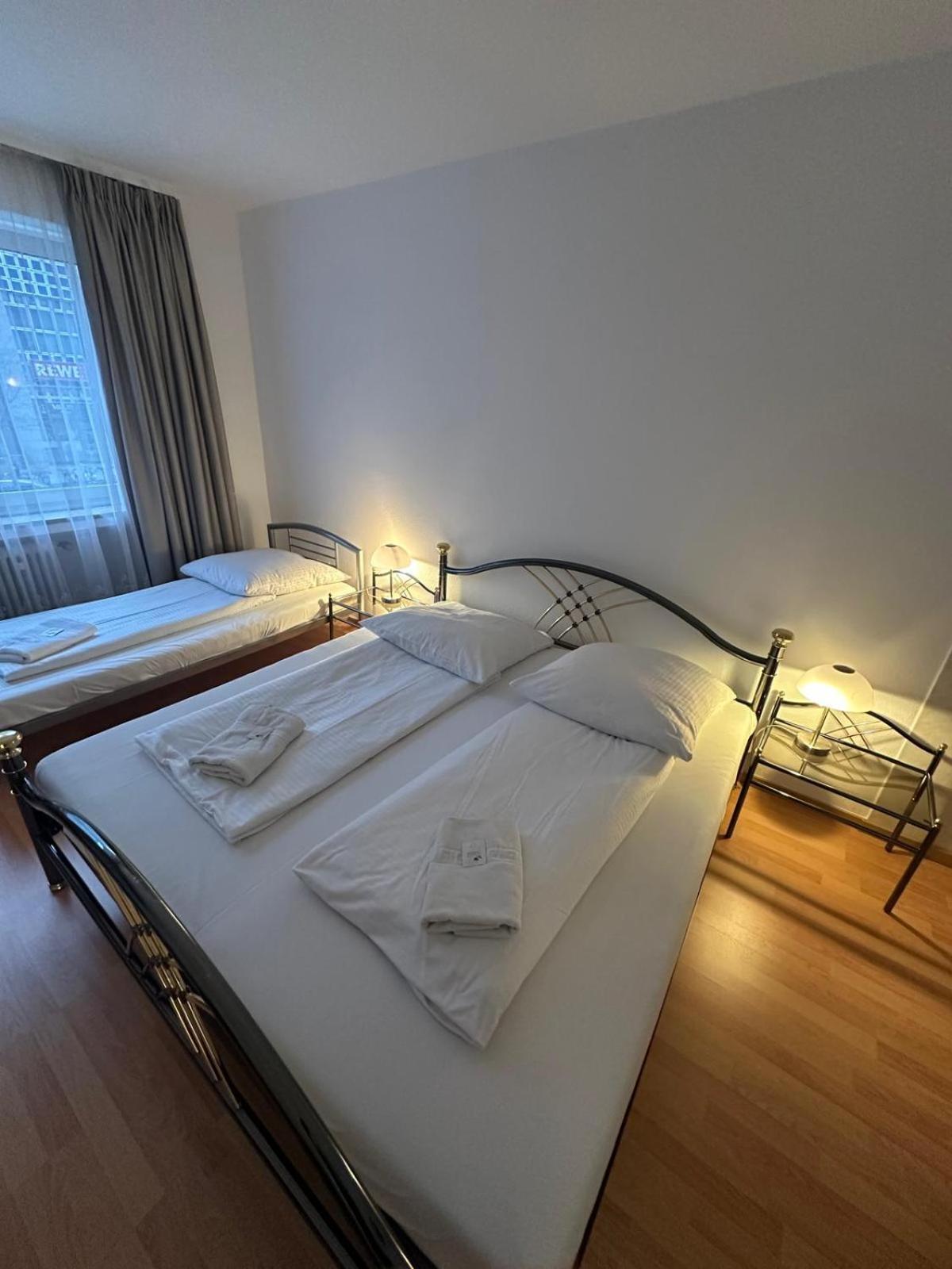 Hotel-Pension Asta Munich Luaran gambar